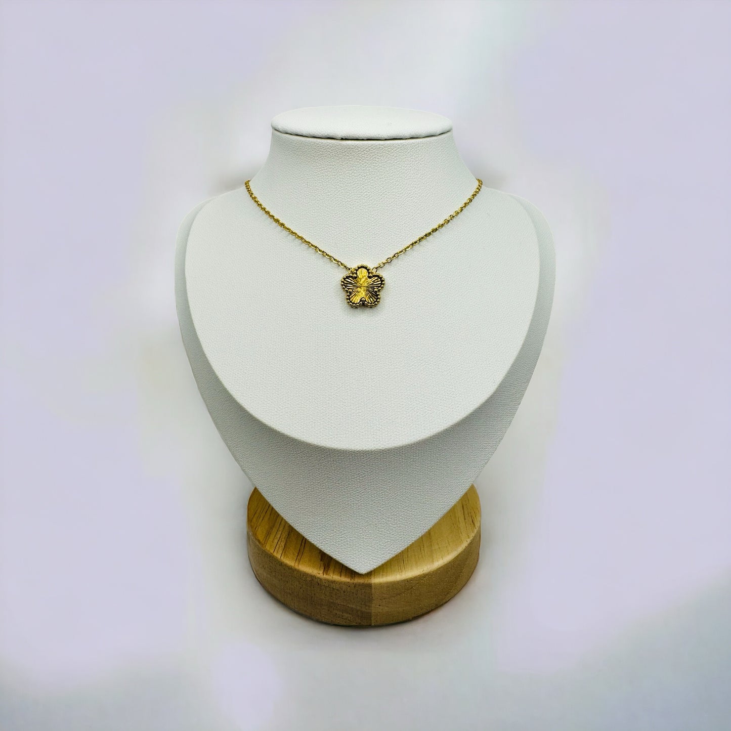 Collier Bouton d'or